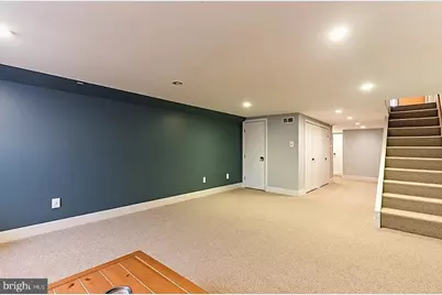 814 S Clinton Street S, Baltimore, MD 21224 - Photo 25