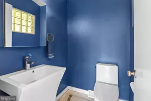 6105 Ivymount Rd, Baltimore, MD 21209 - Photo 11