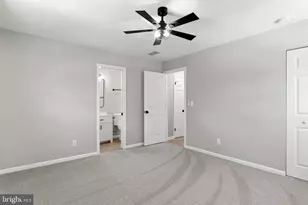 2303 Lyndhurst Ave, Baltimore, MD 21216 - Photo 9