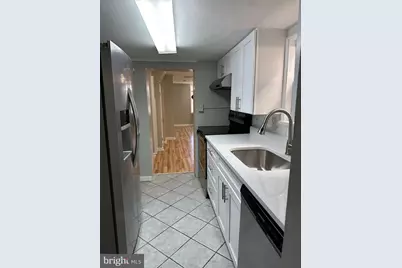 227 S Durham Street S, Baltimore, MD 21231 - Photo 5