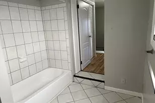227 S Durham Street S, Baltimore, MD 21231 - Photo 13
