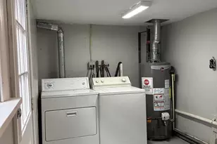 227 S Durham Street S, Baltimore, MD 21231 - Photo 7