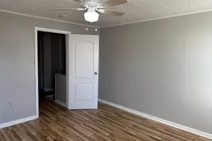 227 S Durham Street S, Baltimore, MD 21231 - Photo 9