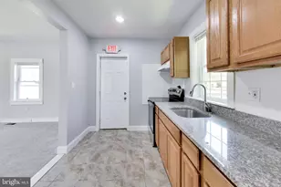 2702 Oakley Ave, Baltimore, MD 21215 - Photo 15