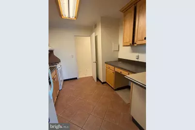 120 Cross Keys Road #E, Baltimore, MD 21210 - Photo 5