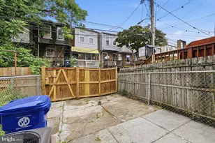 416 E 28th St, Baltimore, MD 21218 - Photo 25