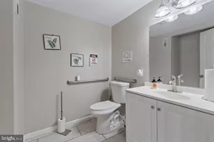 3211 Batavia Ave, Baltimore, MD 21214 - Photo 11