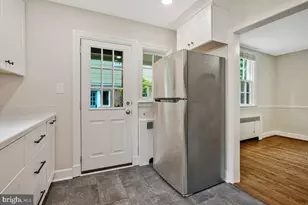 829 Glen Allen Dr, Baltimore, MD 21229 - Photo 13