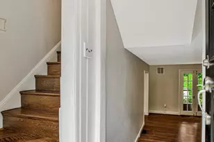 829 Glen Allen Dr, Baltimore, MD 21229 - Photo 3