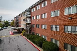 3737 Clarks Ln, Baltimore, MD 21215 - Photo 5