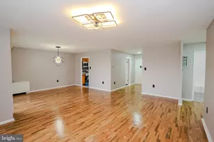 3737 Clarks Ln, Baltimore, MD 21215 - Photo 9