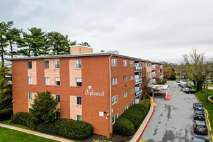 3737 Clarks Ln, Baltimore, MD 21215 - Photo 3