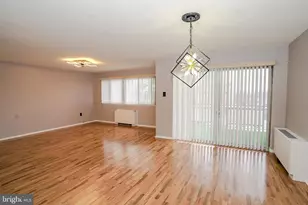 3737 Clarks Ln, Baltimore, MD 21215 - Photo 7