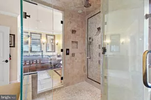 921 Valencia Ct, Baltimore, MD 21230 - Photo 47
