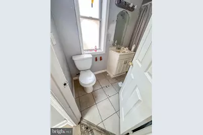 447 N Milton Avenue, Baltimore, MD 21224 - Photo 9