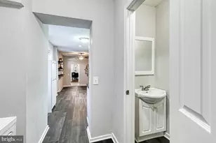 106 S Castle St, Baltimore, MD 21231 - Photo 13