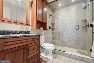 921 Valencia Ct, Baltimore, MD 21230 - Photo 59
