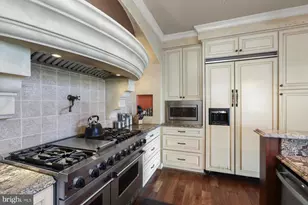 921 Valencia Ct, Baltimore, MD 21230 - Photo 7