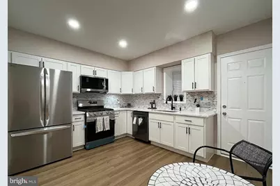 2317 E Fayette Street E, Baltimore, MD 21224 - Photo 11