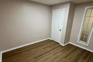 2317 E Fayette Street E, Baltimore, MD 21224 - Photo 15