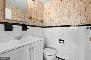 3601 Greenway, Baltimore, MD 21218 - Photo 17