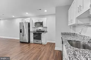 316 E 25th St, Baltimore, MD 21218 - Photo 17