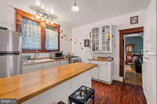 210 Mallow Hill Rd, Baltimore, MD 21229 - Photo 21