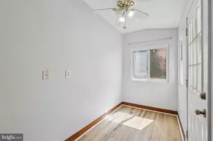 219 Chapel St, Baltimore, MD 21231 - Photo 9