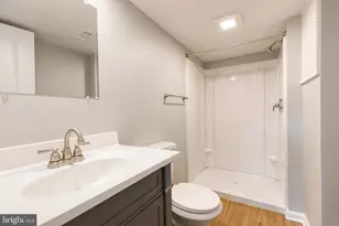 633 Lucia Ave, Baltimore, MD 21229 - Photo 17