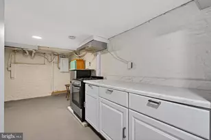2926 E Fayette St, Baltimore, MD 21224 - Photo 25