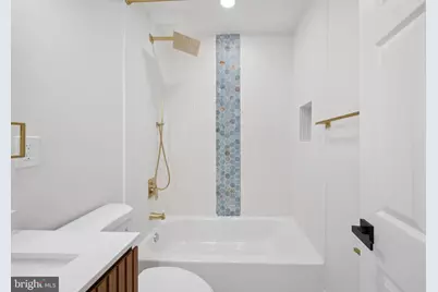 306 Lyndhurst Street, Baltimore, MD 21229 - Photo 27