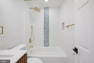 306 Lyndhurst St, Baltimore, MD 21229 - Photo 27