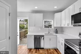 1624 Hazel St, Baltimore, MD 21226 - Photo 9
