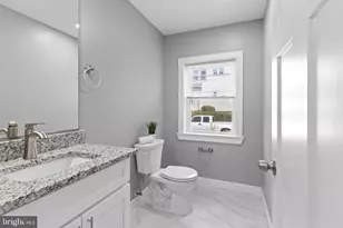 5728 Clover Rd, Baltimore, MD 21215 - Photo 13