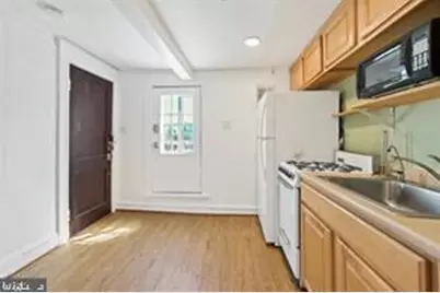 101 E 33rd St #UNIT 3, Baltimore, MD 21218 - Photo 3