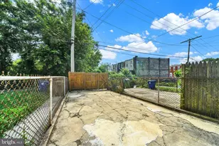 1813 N Bentalou St, Baltimore, MD 21216 - Photo 35