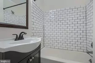 42 E Hamburg Street E, Baltimore, MD 21230 - Photo 19