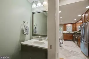 916 S Curley St, Baltimore, MD 21224 - Photo 9