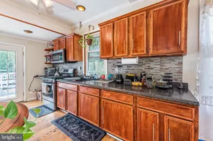 2817 Hemlock Ave, Baltimore, MD 21214 - Photo 5