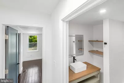 325 W Lorraine Avenue, Baltimore, MD 21211 - Photo 13