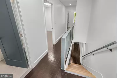 325 W Lorraine Avenue, Baltimore, MD 21211 - Photo 9