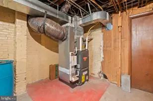 1728 Bolton St, Baltimore, MD 21217 - Photo 27