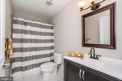 2702 Lighthouse Pt E #532, Baltimore, MD 21224 - Photo 9