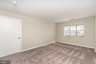 2772 Lighthouse Point E, Baltimore, MD 21224 - Photo 25