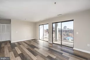 2772 Lighthouse Point E, Baltimore, MD 21224 - Photo 5