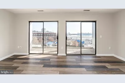 2702 Lighthouse Pt E #532, Baltimore, MD 21224 - Photo 7