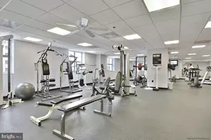 250 President St, Baltimore, MD 21202 - Photo 13