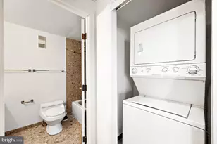 250 President St, Baltimore, MD 21202 - Photo 7