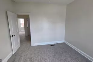 752 N Grantley St, Baltimore, MD 21229 - Photo 37