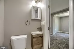 1207 Anglesea St, Baltimore, MD 21224 - Photo 15